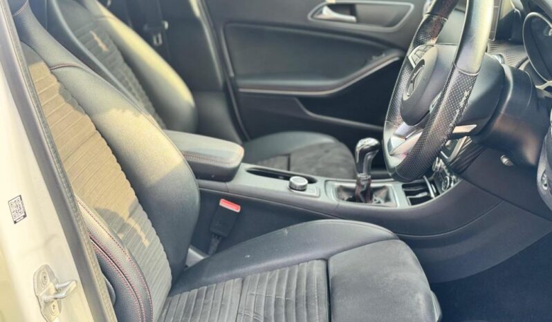 
								Mercedes-Benz A Class 1.6 A160 AMG Line Euro 6 (s/s) 5dr full									