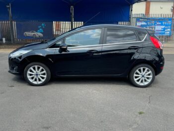 Ford Fiesta 1.0T EcoBoost Titanium Euro 6 (s/s) 5dr