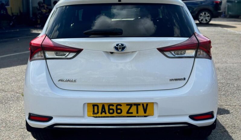 
								Toyota Auris 1.8 VVT-h Design CVT Euro 6 (s/s) 5dr (Safety Sense) full									